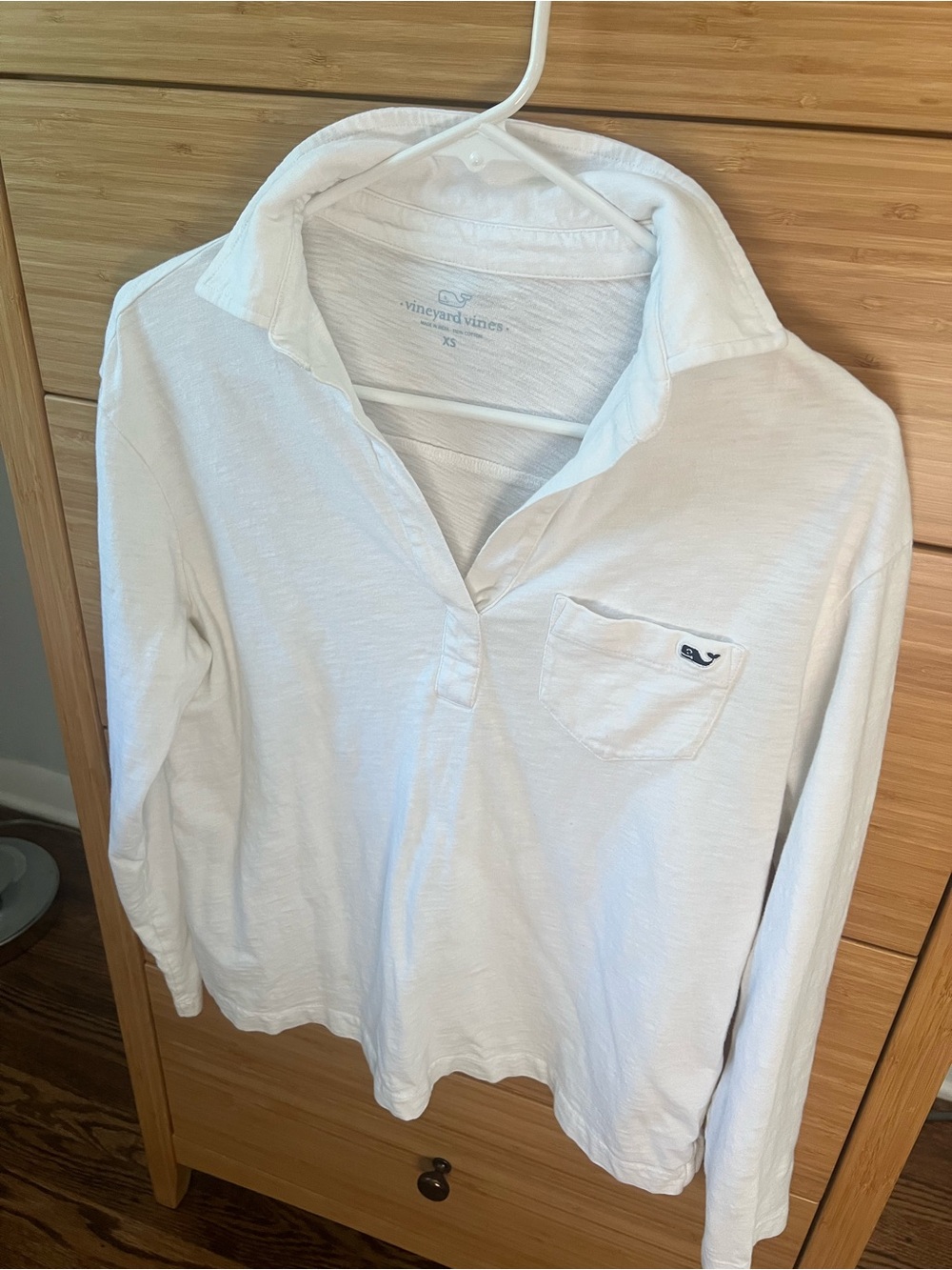Vineyard Vines Women White Long Sleeve Polo with Whale Pocket. Not kids, women’s